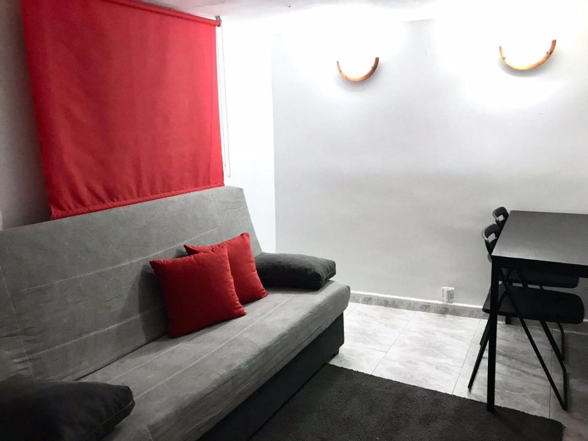 Ferienwohnung Agradable Apartamento En Zona Malasana Madrid Exterior foto
