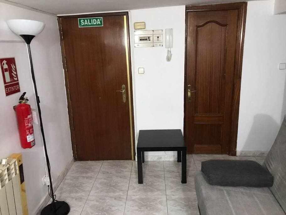 Ferienwohnung Agradable Apartamento En Zona Malasana Madrid Exterior foto