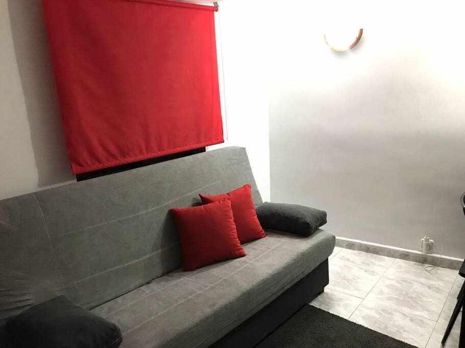 Ferienwohnung Agradable Apartamento En Zona Malasana Madrid Exterior foto