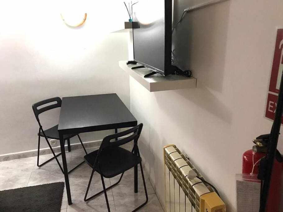 Ferienwohnung Agradable Apartamento En Zona Malasana Madrid Exterior foto